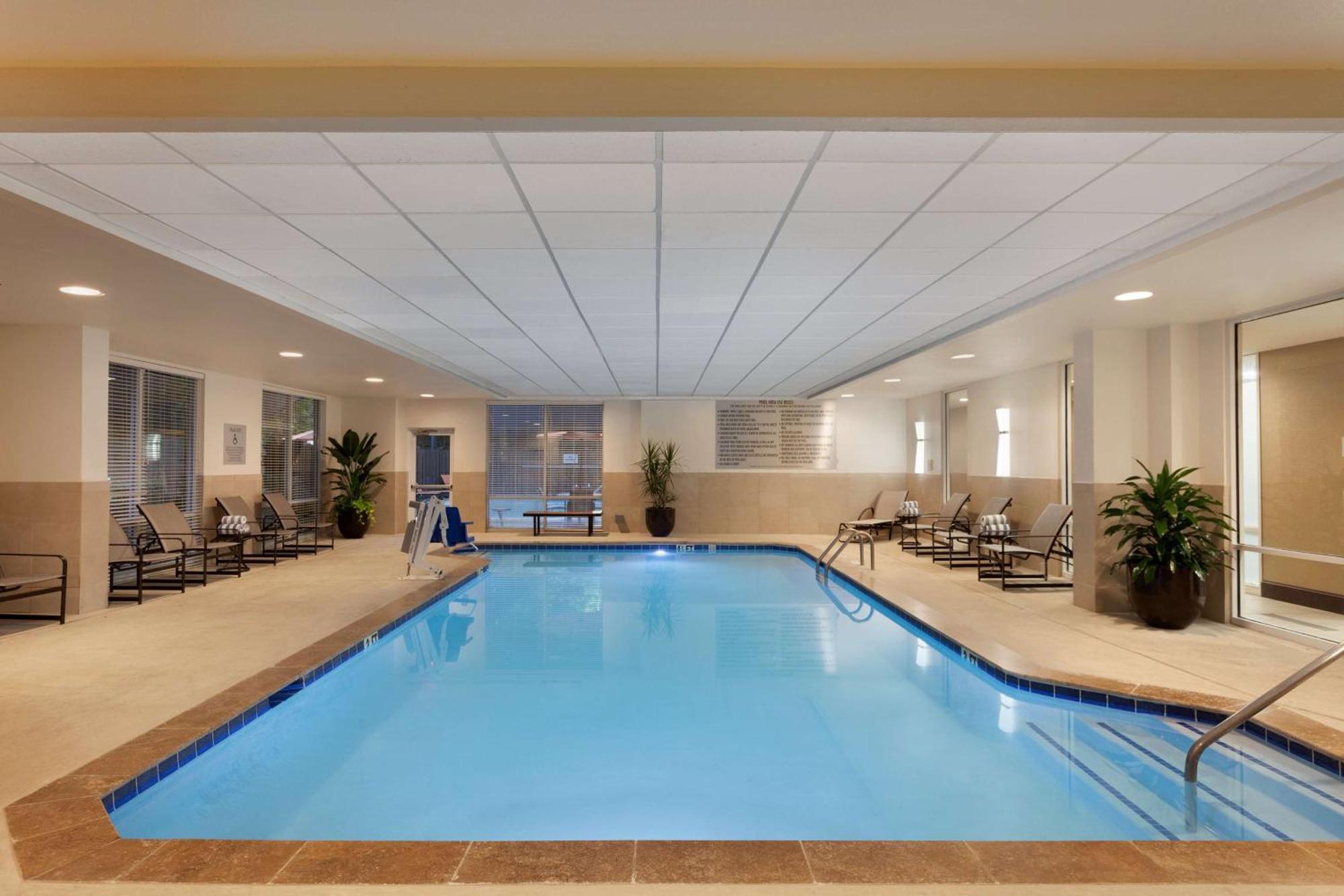 Embassy Suites By Hilton Atlanta Airport College Park Luaran gambar