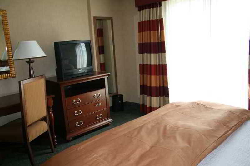Embassy Suites By Hilton Atlanta Airport College Park Bilik gambar